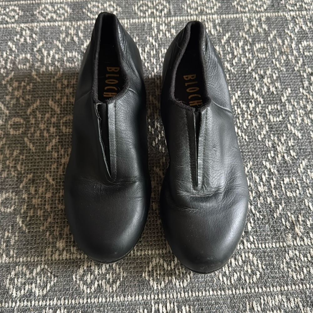 Black tap shoes